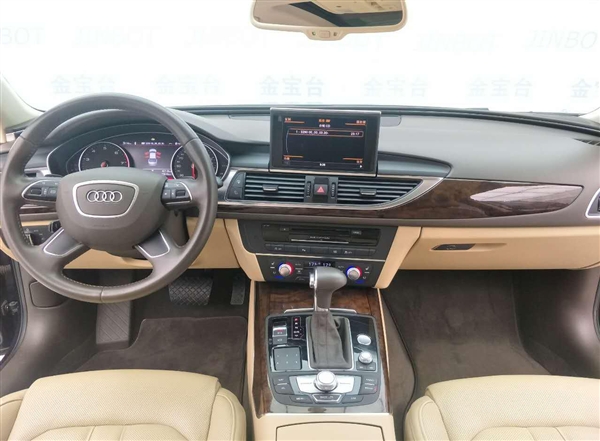 奥迪 A6L 手自一体